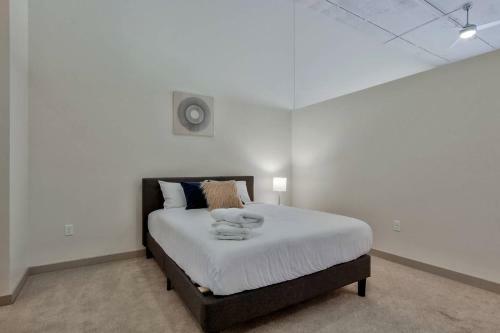 Apartamento Old Town Lux Loft + New Building + Walk Score 76