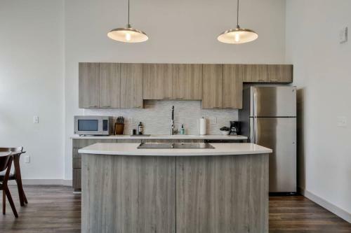 Apartamento Old Town Lux Loft + New Building + Walk Score 76