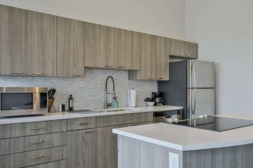 Apartamento Old Town Lux Loft + New Building + Walk Score 76