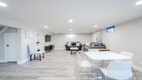 Park Place With Space, 10 Minutes To Ark