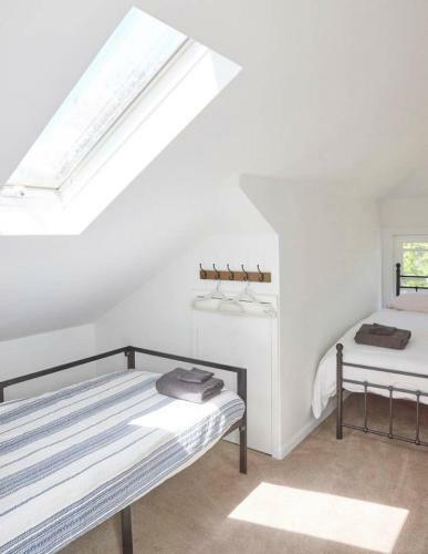 Bed & Breakfast A+ Location! Beautiful Home In Prime Highlands!
