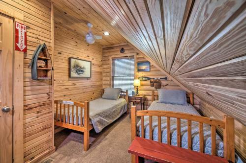 Blessing By The Lake Cabin On Barren River Lake!