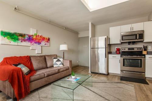 Apartamento Two Contemporary 1 Bedroom Cozysuites