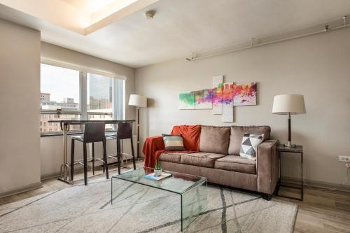 Apartamento Two Contemporary 1 Bedroom Cozysuites