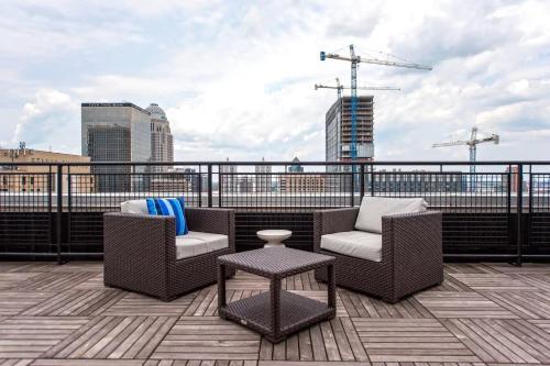 Apartamento Two Contemporary 1 Bedroom Cozysuites