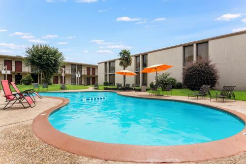 Lebossier Hotel