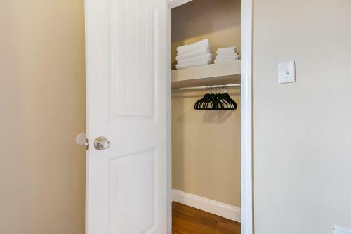 Apartamento Brand New 5bd Spacious Condo In Nola