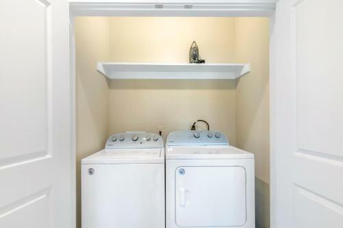 Bienville Villas: Brand New 4br