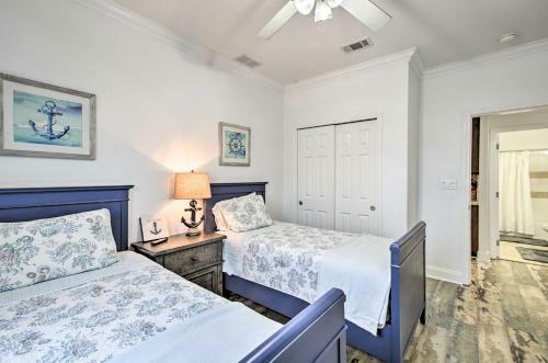 Updated Waterfront Retreat With Boat Slip And Patio!