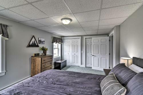 Chic And Central Apartment About 6 Mi To Sebec Lake