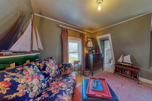 Kennebunk Cottage - 2 Bed 1 Bath Vacation Home In Kennebunk