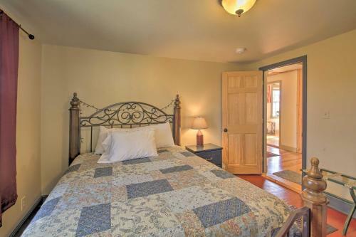 Charming Farmhouse On 17 Acres With Mtn Views!