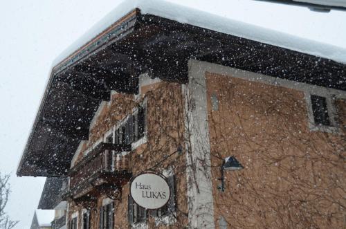 Hostal Haus Lukas