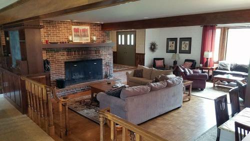 Alpine Meadows Lodge By Morton & Furbish