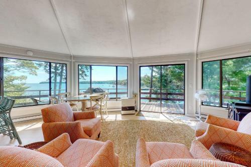 Sea Breeze Cottage