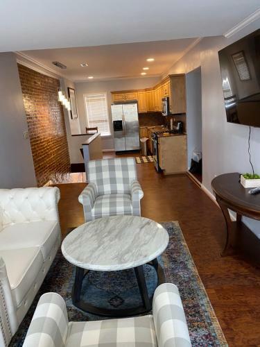 Patterson Park Lounge