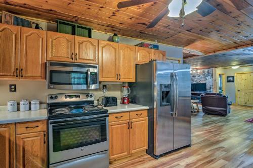 Deep Creek Cabin With 2 Acres, 8mi To Wisp Ski Resort