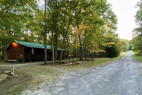 Deep Creek Cabin With 2 Acres, 8mi To Wisp Ski Resort