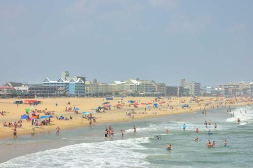 Royal Beach 102
