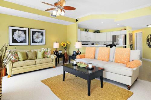 Royal Beach 102