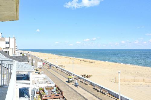 Oceans Pointe
