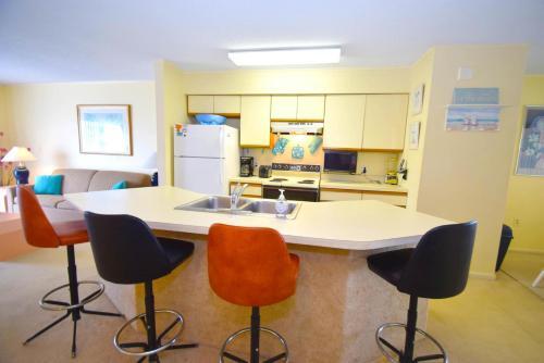 Apartamento Tiffanie By The Sea 319d Condo