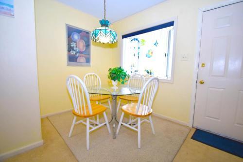 Apartamento Tiffanie By The Sea 319d Condo