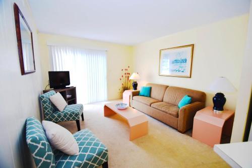 Apartamento Tiffanie By The Sea 319d Condo