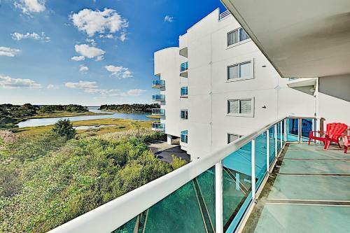 Apartamento Bayfront Condo With Pool & Balcony - Walk To Beach Condo