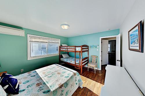 Apartamento Downtown Getaway With Balcony - Walk To Beach! Duplex