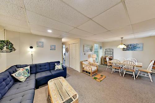 Apartamento Bayside Getaway With Pool - Walk To Beach & Dining Condo