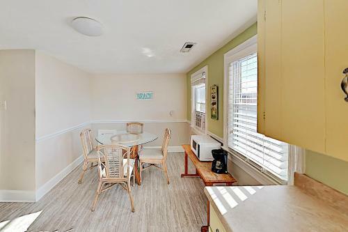 Apartamento Beach House - Unit 8 - Top-floor Ocean Peek Duplex