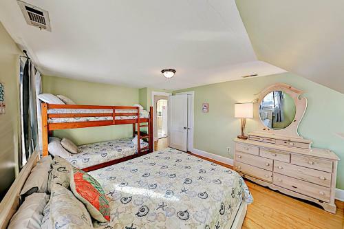 Apartamento Beach House - Unit 8 - Top-floor Ocean Peek Duplex