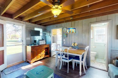 Sea Coast Cottage