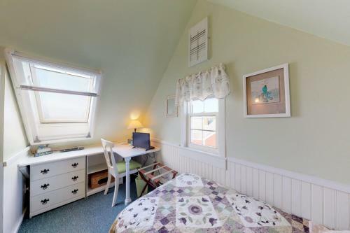 Sea Coast Cottage