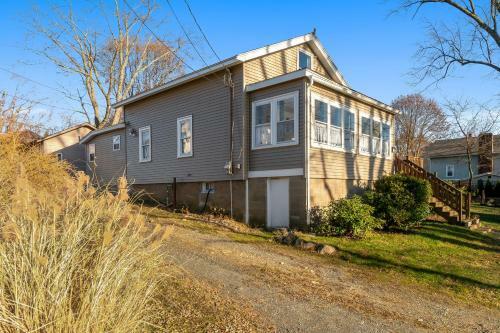 Riverview Cottage
