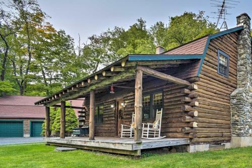 Hancock Log Cabin Retreat 2 Miles To Jiminy Peak!