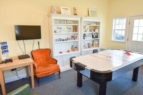 417 Waterfront Cottage With Boat Dock Beautiful Water Views Dog Friendly
