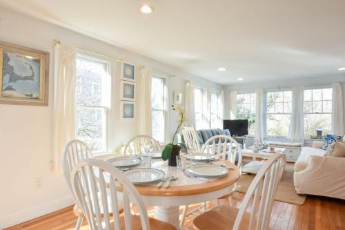 401 Stunning Bay View From Rooftop Deck Steps To Private Beach Dog Friendly