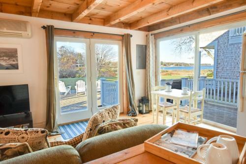 446 Waterfront Fun Awaits In This Huge Family Estate
