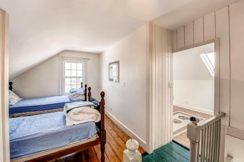 Ipswich Cottage With Beautiful Views, 5 Mins To Beach