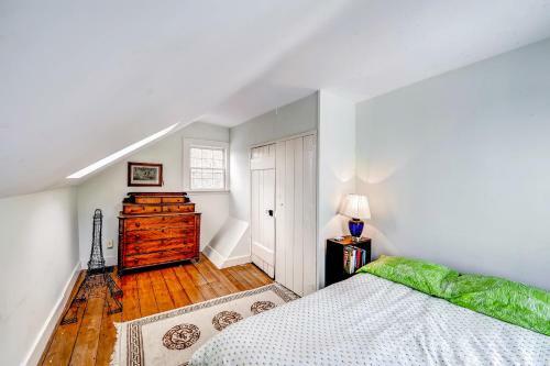 Ipswich Cottage With Beautiful Views, 5 Mins To Beach