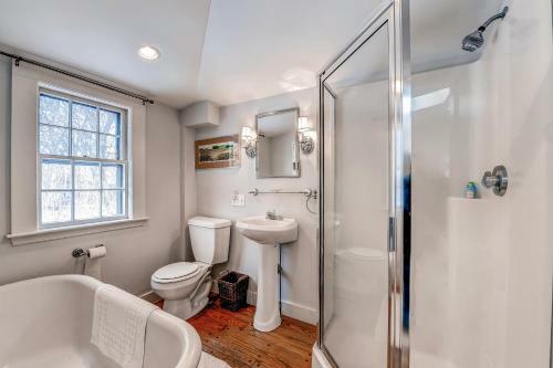 Ipswich Cottage With Beautiful Views, 5 Mins To Beach