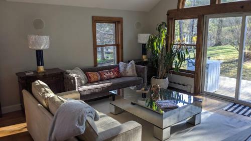 Hostal Private Berkshire Escape Special April Pricing Select Your Dates For Discount Monthly Pricing