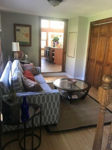 Hostal Private Berkshire Escape Special April Pricing Select Your Dates For Discount Monthly Pricing