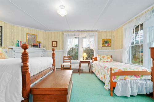 Andrews Point Ocean Home