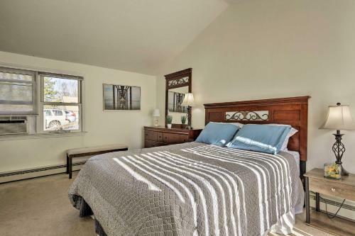 Apartamento Cozy Condo With Private Deck, Walk To Beach And Dining
