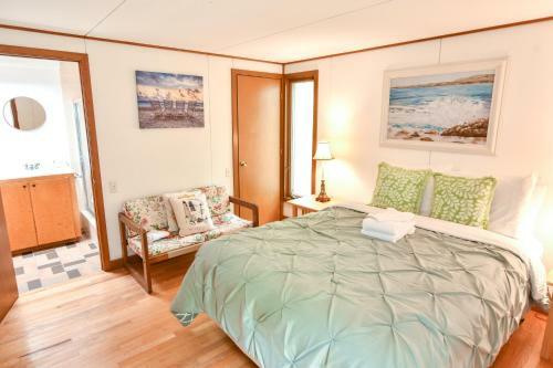 201 Central Yet Secluded Location Architectural Modern Home 5 Mins To Beach