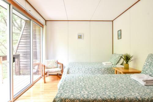 201 Central Yet Secluded Location Architectural Modern Home 5 Mins To Beach