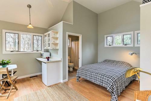 Stylish Wellfleet Home With Patio On 2 Private Acres!